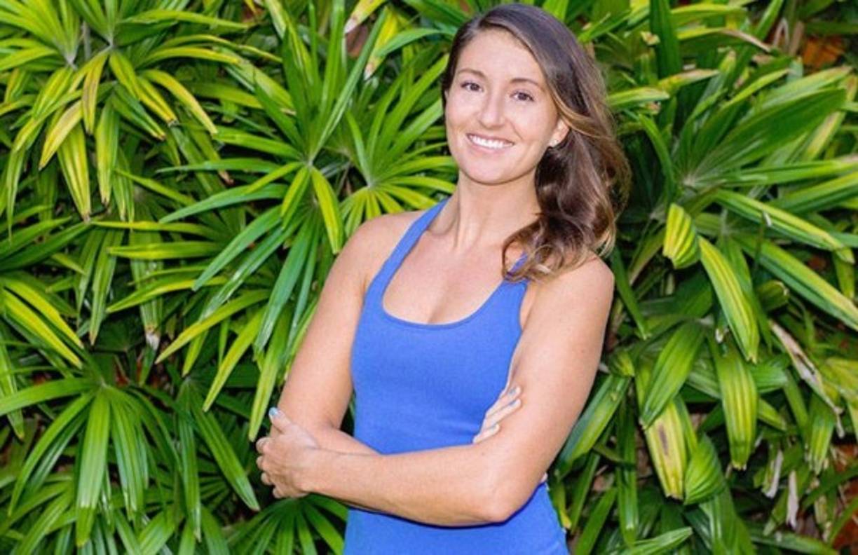 Amanda Eller, una instructora de yoga estadounidense, fue encontrada con vida el pasado fin de semana tras pasar dos semanas perdida en un bosque de Hawái, informaron medios locales.