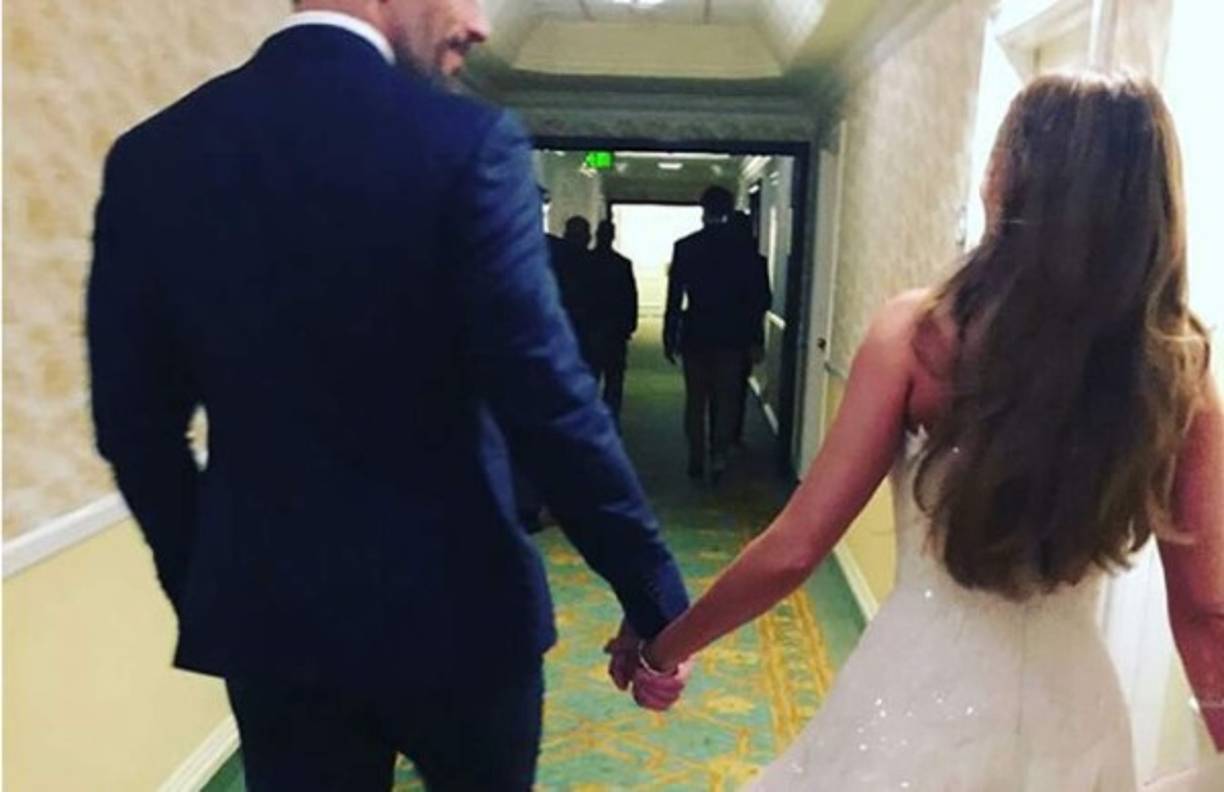 Joe y Sofía camino a una de sus fiestas.