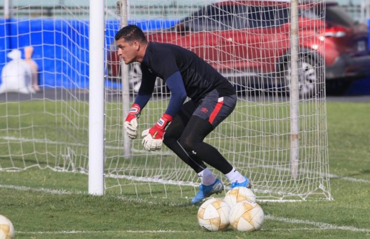 Pedro Troglio volverá a contar con Harold Fonseca en la portería. El guardameta regresa al 11 titular tras una lesión que lo tuvo alejando un par de semanas.