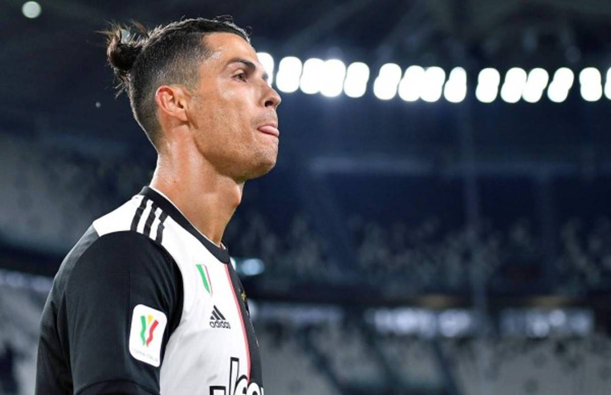 CR7 pasó de ganarlo absolutamente todo en Real Madrid a perder partidos claves con la Juventus. Lleva dos finales perdidas de forma consecutiva (Supercopa de Italia ante Lazio y Copa Italia contra Napoli). Esto ha provocado una decepción en el portugués.