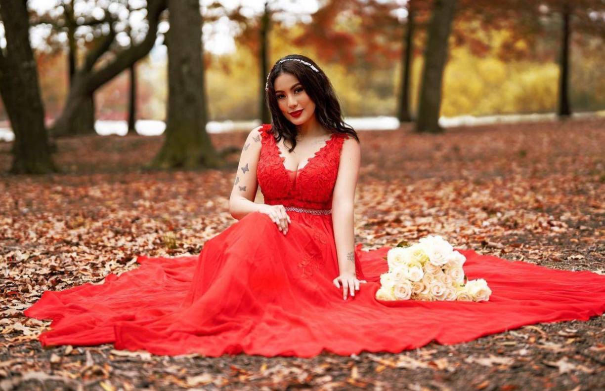 Actualmente, Elsa Oseguera se encuentra residiendo en los Estados Unidos tras casarse con el joven hondureño y reguetonero Davis Flow.