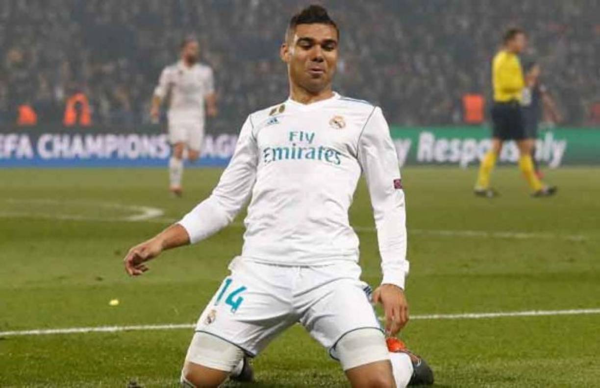 Casemiro: Bombazo. El centrocampista brasileña interesa al PSG como recambio para Thiago Motta y podría formar parte de la negociación para el traspaso de Neymar.