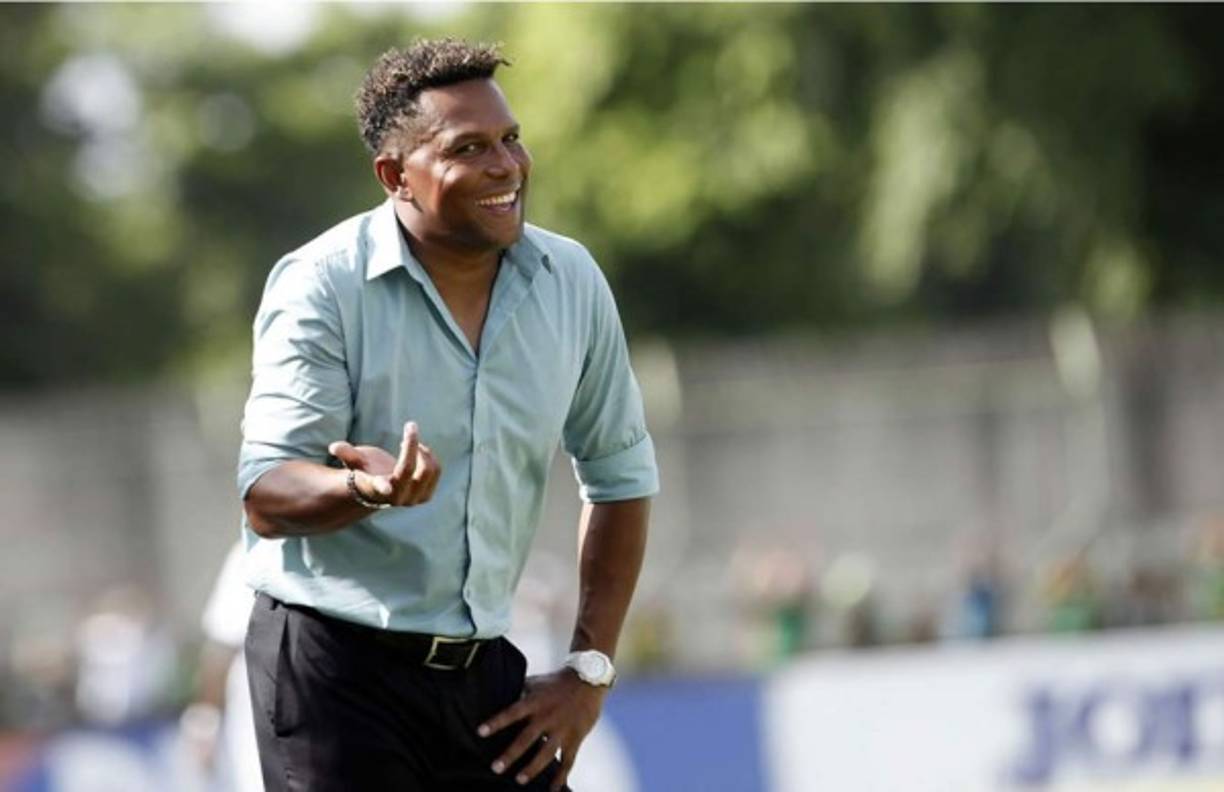 Carlos Pavón fue confirmado como nuevo entrenador del Vida en reemplazo de Elvin López. El técnico llega después de dirigir al Marathón.