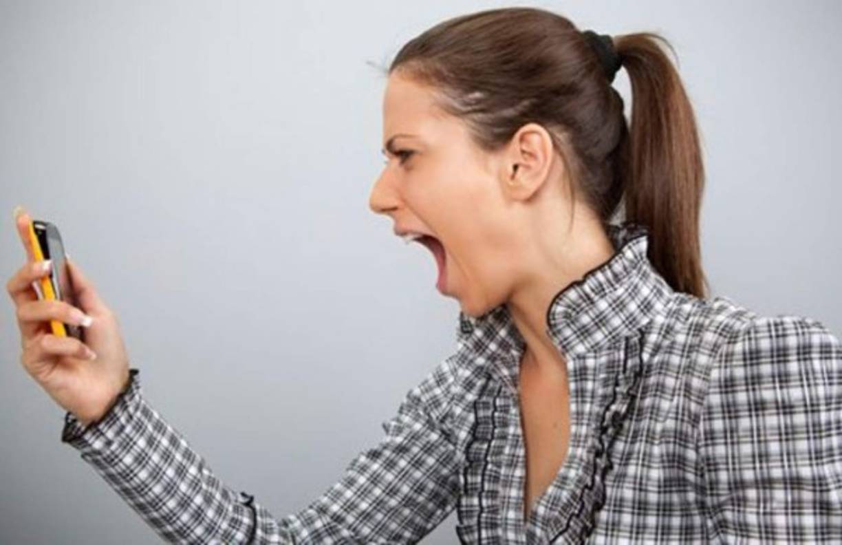 2. Desahógate. <br/><br/>Hay que dejar salir el estrés de diversas formas: gritar, llorar, caminar o reír. Expresarse. Si te reprimes todo, cómo esperas que tu cuerpo no siga rígido.