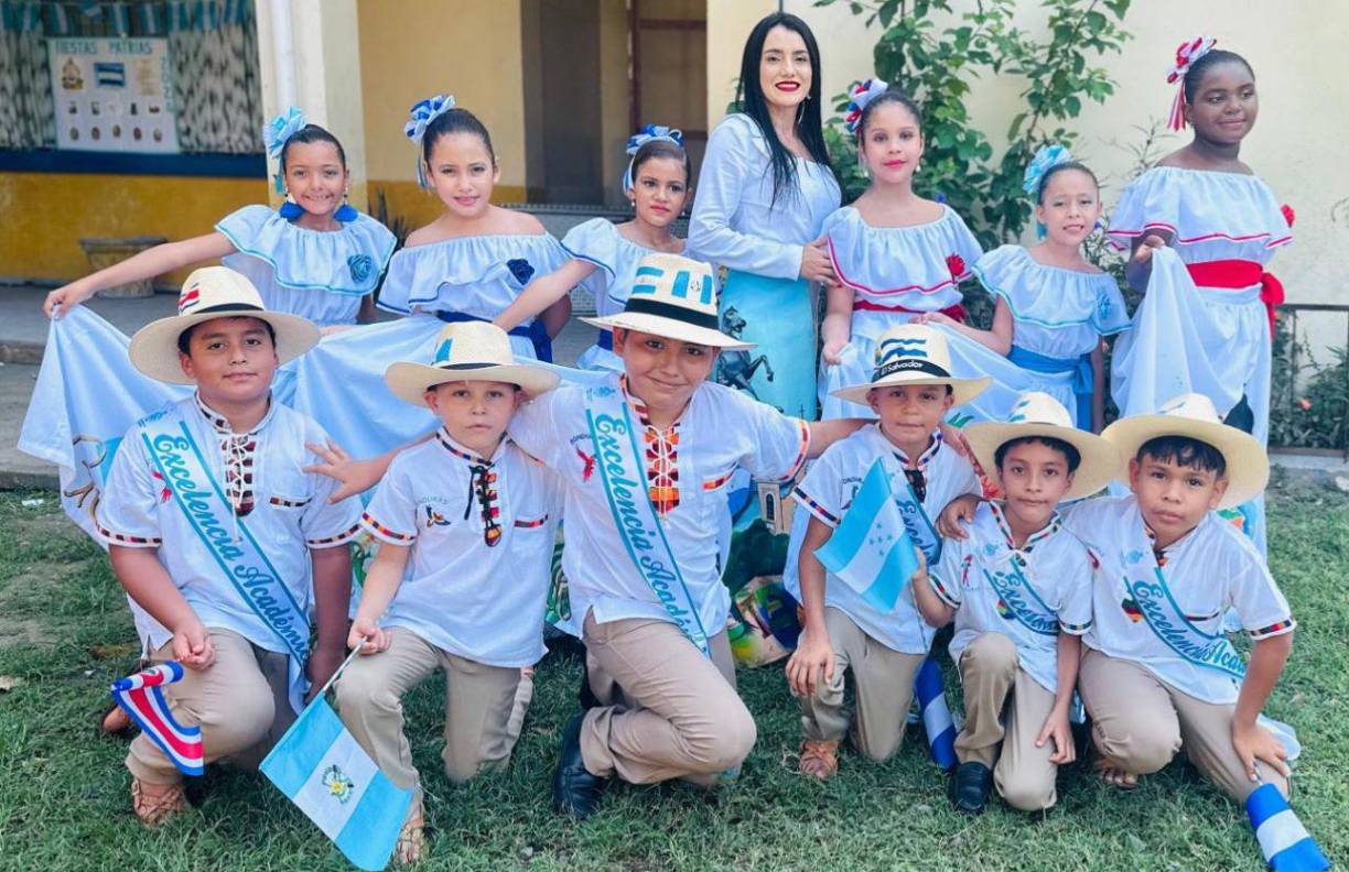 Jeydy Cardona es originaria de San Luis, Santa Bárbara y da clases en el Centro de Educación Básica Hogar San José.