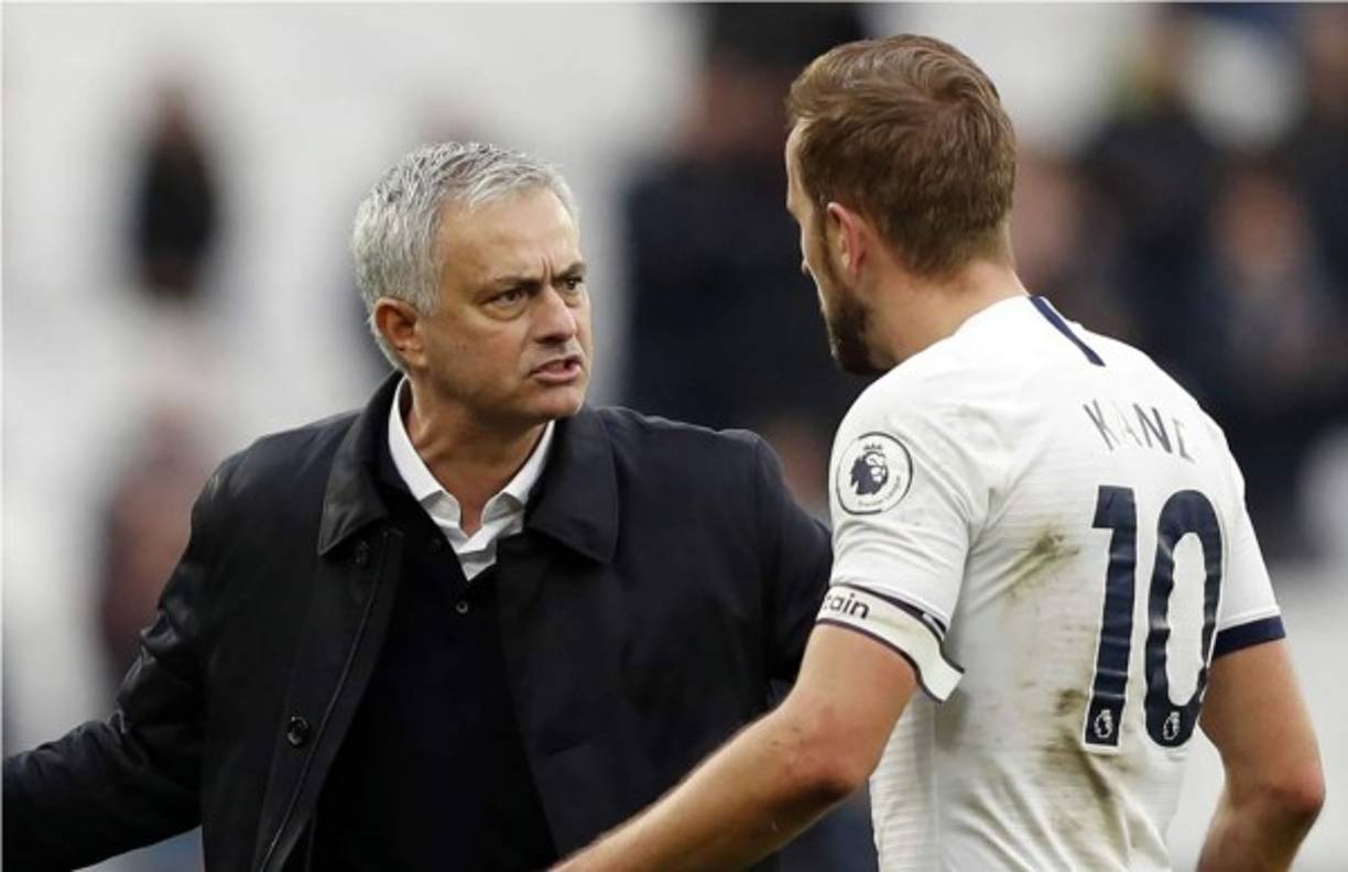 Mourinho se encaró con el delantero inglés Harry Kane al final del partido.