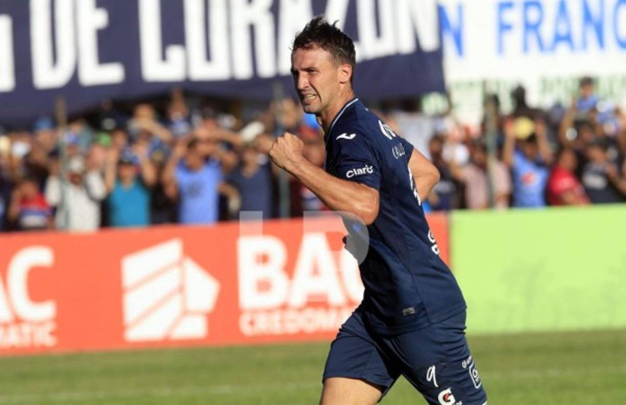 El delantero argentino Gonzalo Klusener debutó con el Motagua y marcó su primer gol. Así lo celebró.
