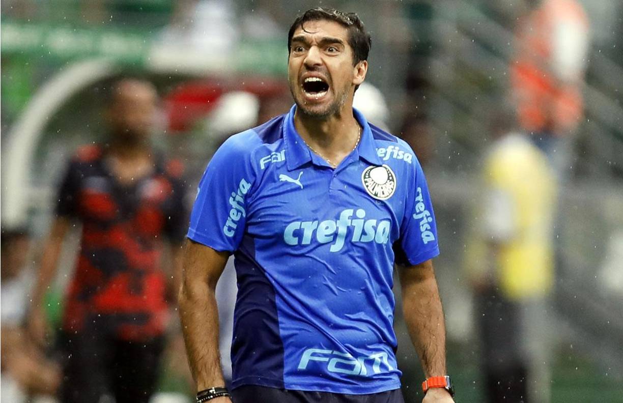 Según informó el diario AS, Abel Ferreira es uno de los candidatos del Chelsea para llegar al banquillo del primer equipo en el próximo mercado de fichajes de verano. Frank Lampard está ocupando el rol de manera interina hasta verano. El portugués es un perfil que gusta mucho debido a su gran trabajo en Palmeiras, dónde ganó dos Copas Conmebol Libertadores, y es un entrenador con experiencia en el balompié europeo.