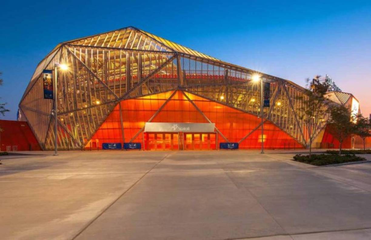 El BBVA Compass Satadium fue inaugurado el 12 de mayo de 2012. Aquí jugará la selección hondureña ante Curacao.