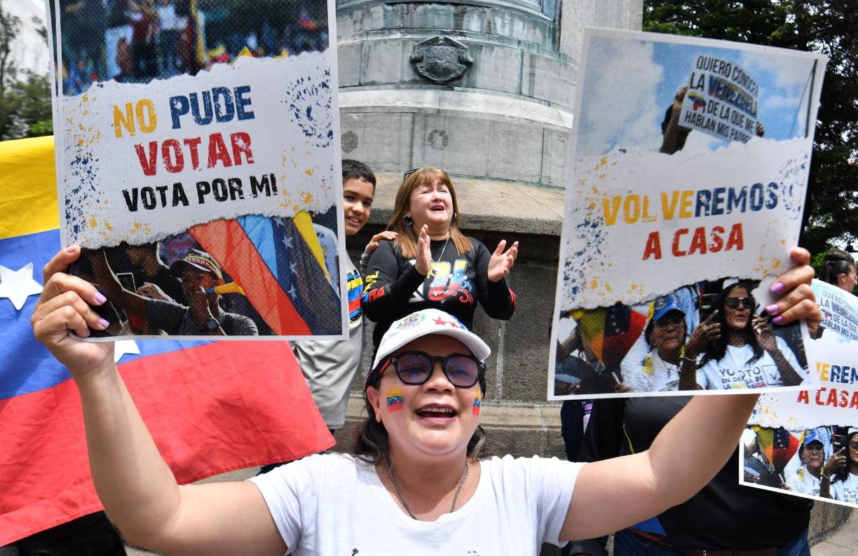 Miles de venezolanos se congregaron en varias capitales del mundo en demanda de libertad para su país en una jornada electoral en la que compiten por la presidencia de Venezuela el actual mandatario, Nicolás Maduro, y el líder opositor, Edmundo González Urrutia, favorito en la mayoría de las encuestas.