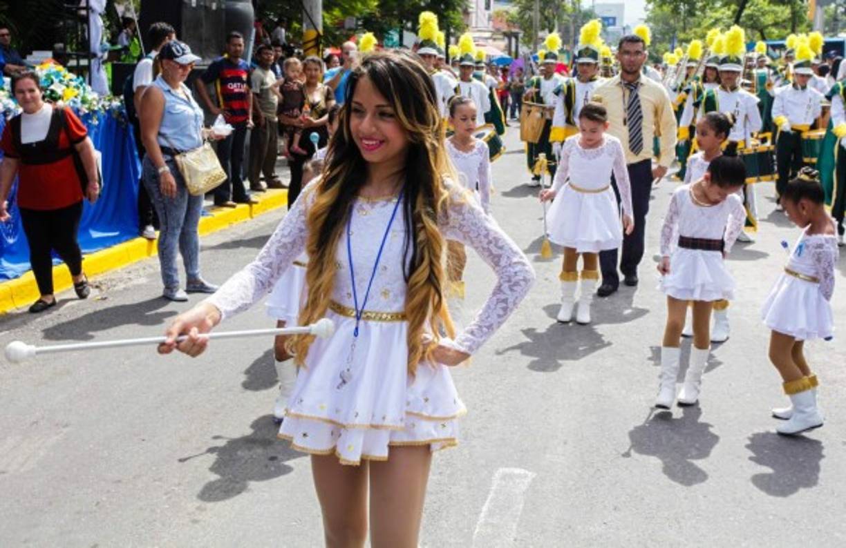 Un grupo de palillonas en San Pedro Sula.