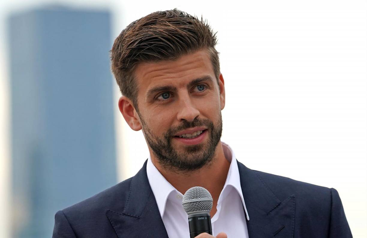 El defensor Gerard Piqué sigue en el ojo del huracán tras su escandalosa separación con Shakira. En las últimas horas la prensa española ha revelado que el futbolista del FC Barcelona tiene nueva novia e inclusive le ha impuesto una serie de condiciones.