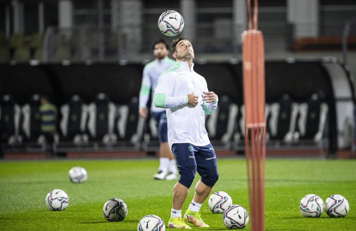 Xherdan Shaqiri no la pasa nada bien el Lyon, y según L’Équipe, el conjunto francés está dispuesto a facilitar su salida si llega una buena oferta en el presente mercado e invierno.