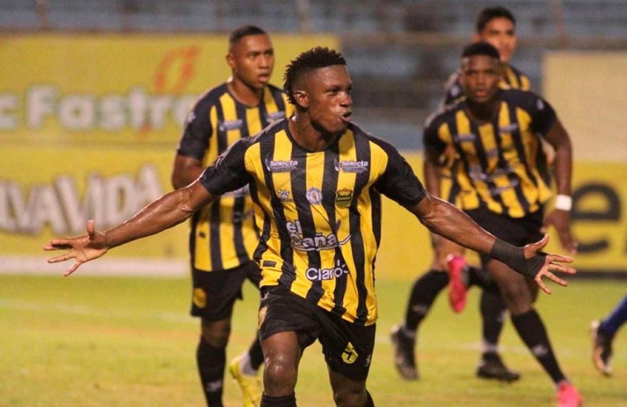 Franklin Flores - El lateral izquierdo de 27 años cuenta con contrato en el Real España.