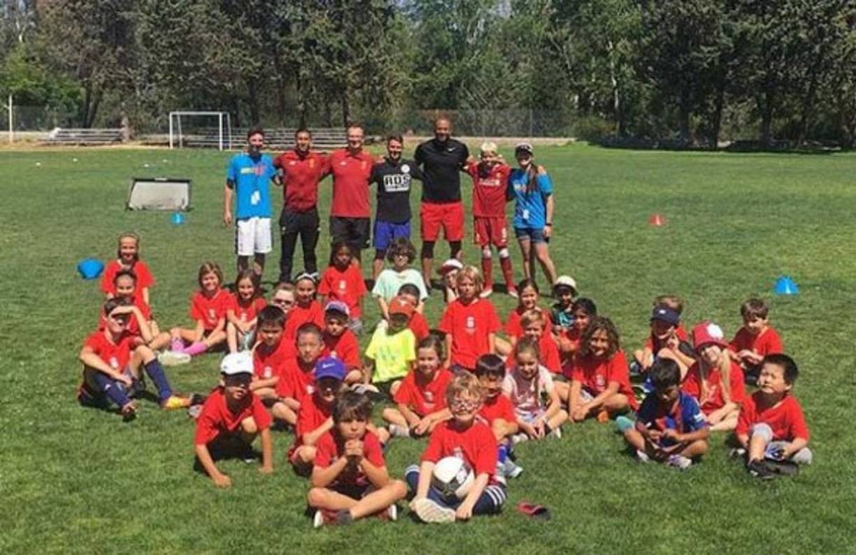 Muma Bernárdez comenzó a incursionar como entrenador y labora con el Liverpool en California, Estados Unidos.