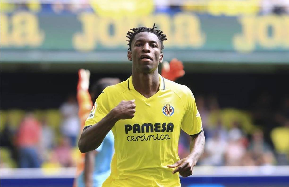 Nicolas Jackson - El diario Marca asegura que el Chelsea ha llegado a un acuerdo con el Villarreal para fichar al delantero senegalés, a cambio de un monto que rondarían entre 35-37 millones de euros.