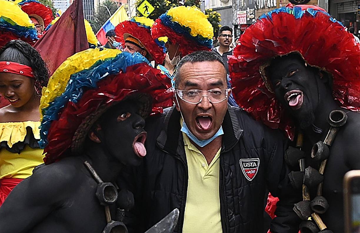 Se trata de un sentimiento compartido: la sensación de estar viviendo algo “histórico” con un “gobierno del pueblo” que por primera vez ha invitado a los que le llevaron hasta el poder a que asistan al inicio de esta nueva etapa.