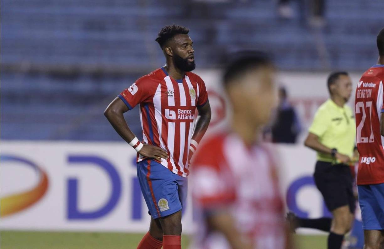 El ‘Toro’ Benguché entró de cambio y no pudo marcar contra el Marathón después de su exhibición ante Atlas.