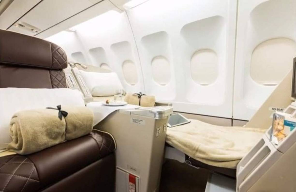 El avión trasladará una numerosa delegación de la Selección de Argentina, entre estos el plantel de jugadores, cuerpo técnico, asistentes y dirigentes, además del tradicional grupo de sparring, que ya se estrenaron en el Mundial de Brasil 2014.<br/><br/>Los sparrings son 16 futbolistas jóvenes que tienen la misión de entrenar con el plantel profesional.