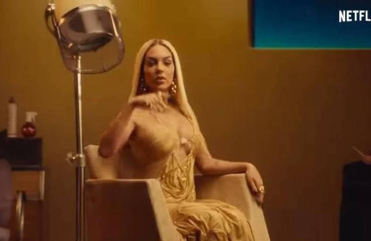 “El oro es el nuevo negro”, anunció Netflix en relación al nuevo cambio de look de la hermosa Georgina Rodríguez.