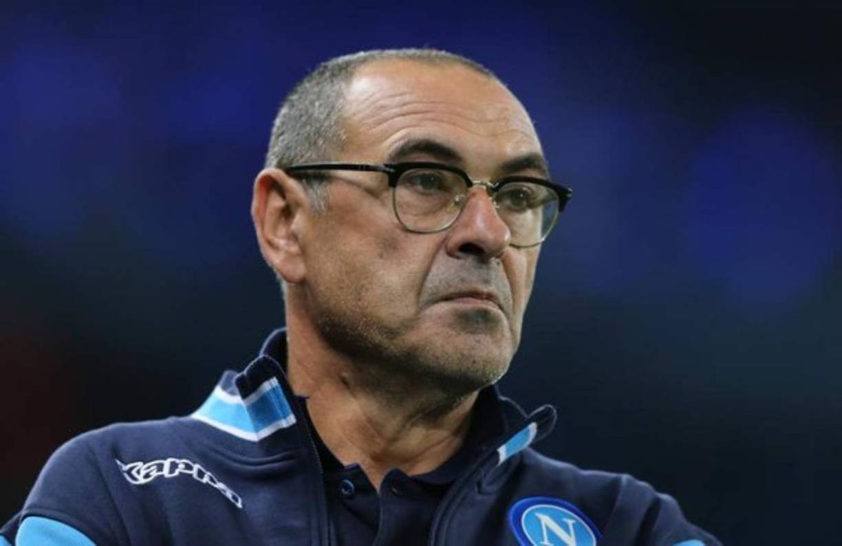 Maurizio Sarri: El gran entrenador que está en el mercado tras la llegada de Ancelotti al Nápoles. Todo apunta a que terminará en el banquillo del Chelsea, aunque con el adiós de Zidane y una llamada de Florentino podría cambiar de escenario.