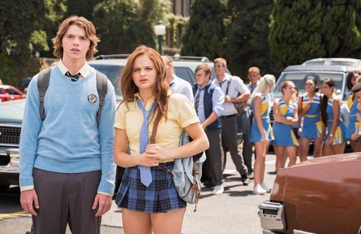 Hablando de su experiencia en la trilogía de comedias románticas, dijo: “Sé por nuestras interacciones con los fans, por ser detenido dondequiera que vaya, lo que Kissing Booth significa para las personas y lo que les trajo durante un momento tan oscuro. Supongo que el lado positivo ¿Todavía hace reír y sentir bien a la gente?”.