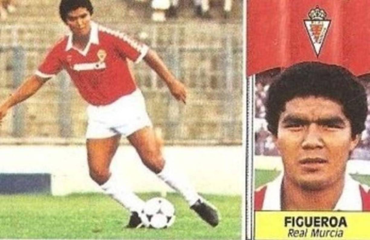 Roberto Figueroa se caracterizó no tanto por la certeza de sus disparos, sino por la violencia con la que le pegaba al balón. Fue por ello que se le consideró un verdadero terror para los arqueros.<br/>