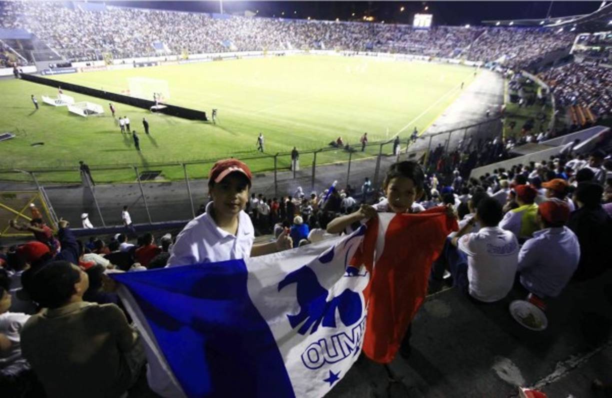 El Olimpia empató 1-1 contra el Herediano de Costa Rica en el estadio Nacional en la ida de cuartos de final de la Concacaf Liga de Campeones. Javier Estupiñán abrió el marcador y Cristhian Lagos lo igualó.