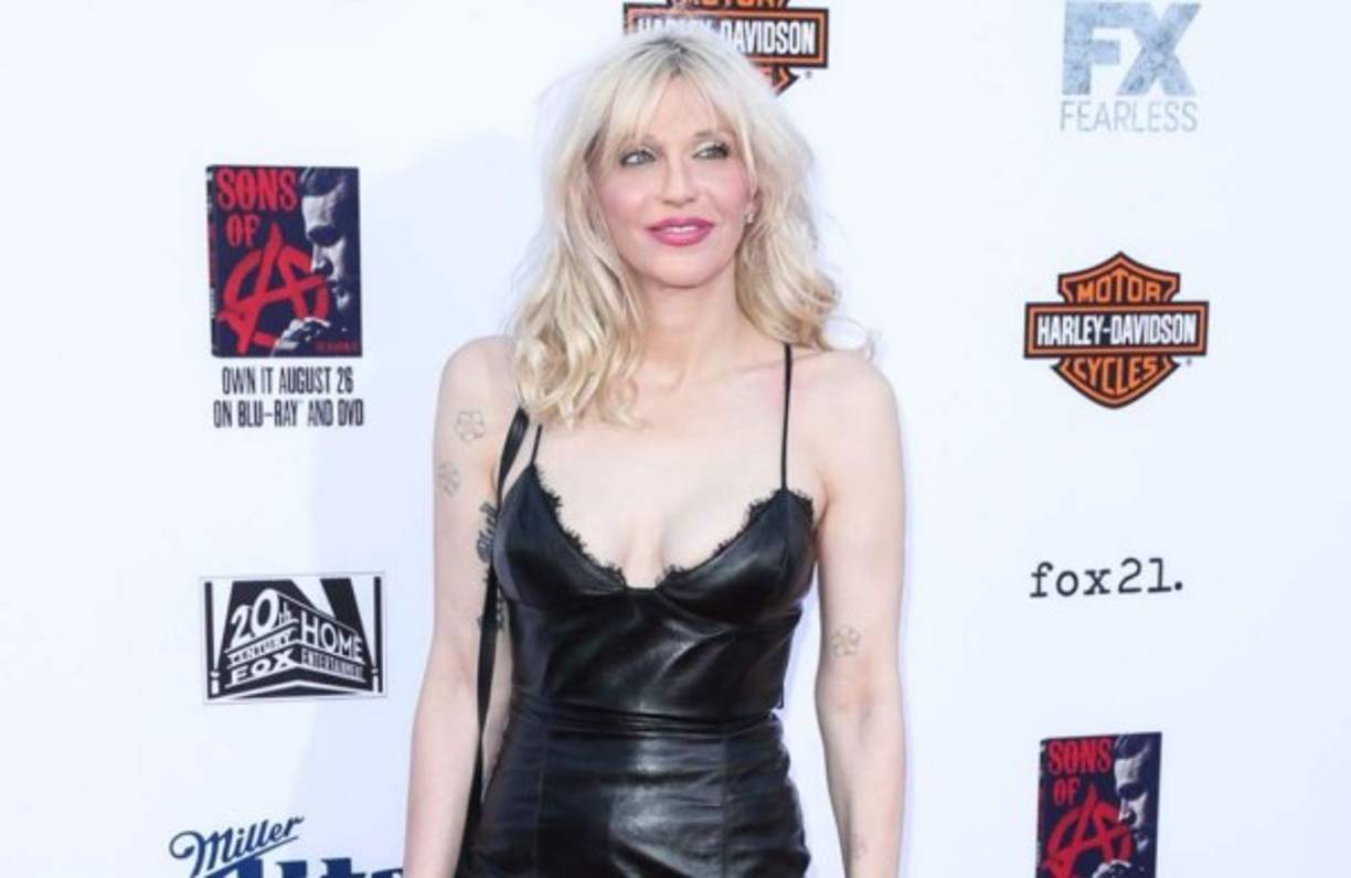 Courtney Love, ex mujer de Kurt Cobain, heredó los derechos del cantante y de su grupo Nirvana, perdió casi 27 millones de dólares pues lleva años consumiendo drogas y gastando todo su dinero.