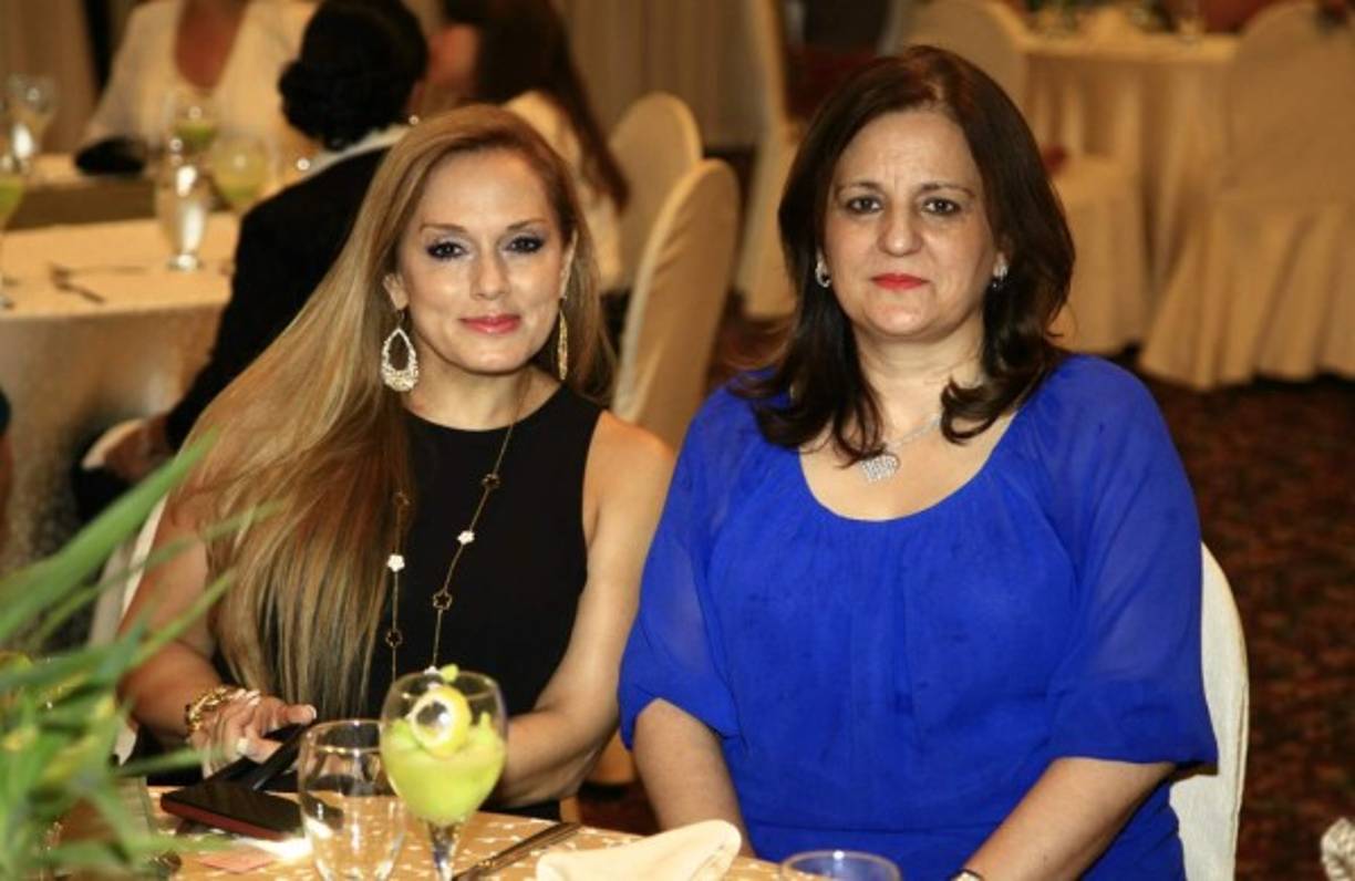 Androlla Mitri con Raymunda Maalouf.