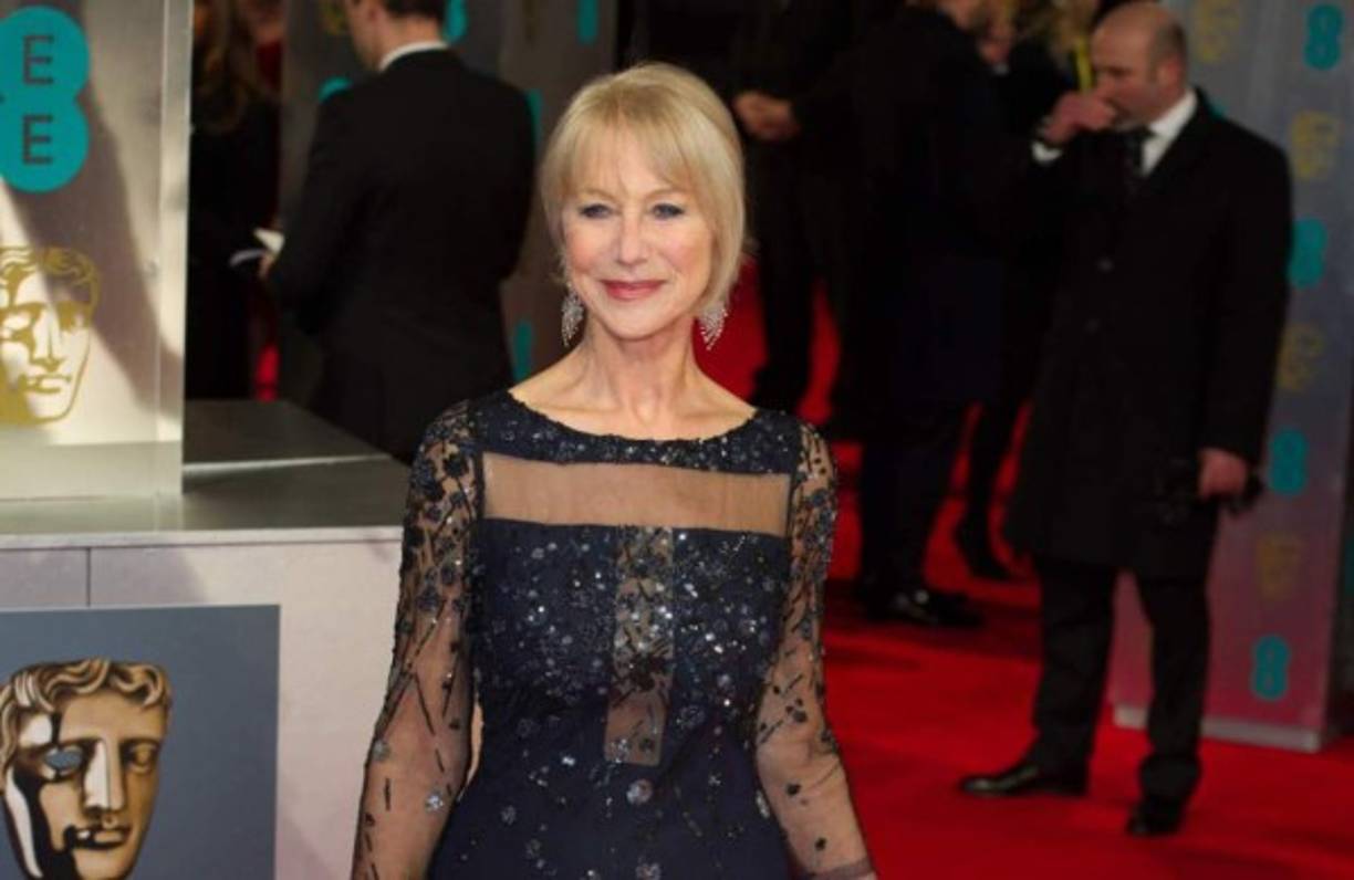 La actriz británica Helen Mirren confesó abiertamente que padece la enfermedad de Parkinson. “Es difícil vivir con este mal, porque nunca sabes si vas a poder o no hacer determinadas cosas cada día, lo que dificulta la vida cotidiana”, explicó en una entrevista para el diario “The Guardian”.