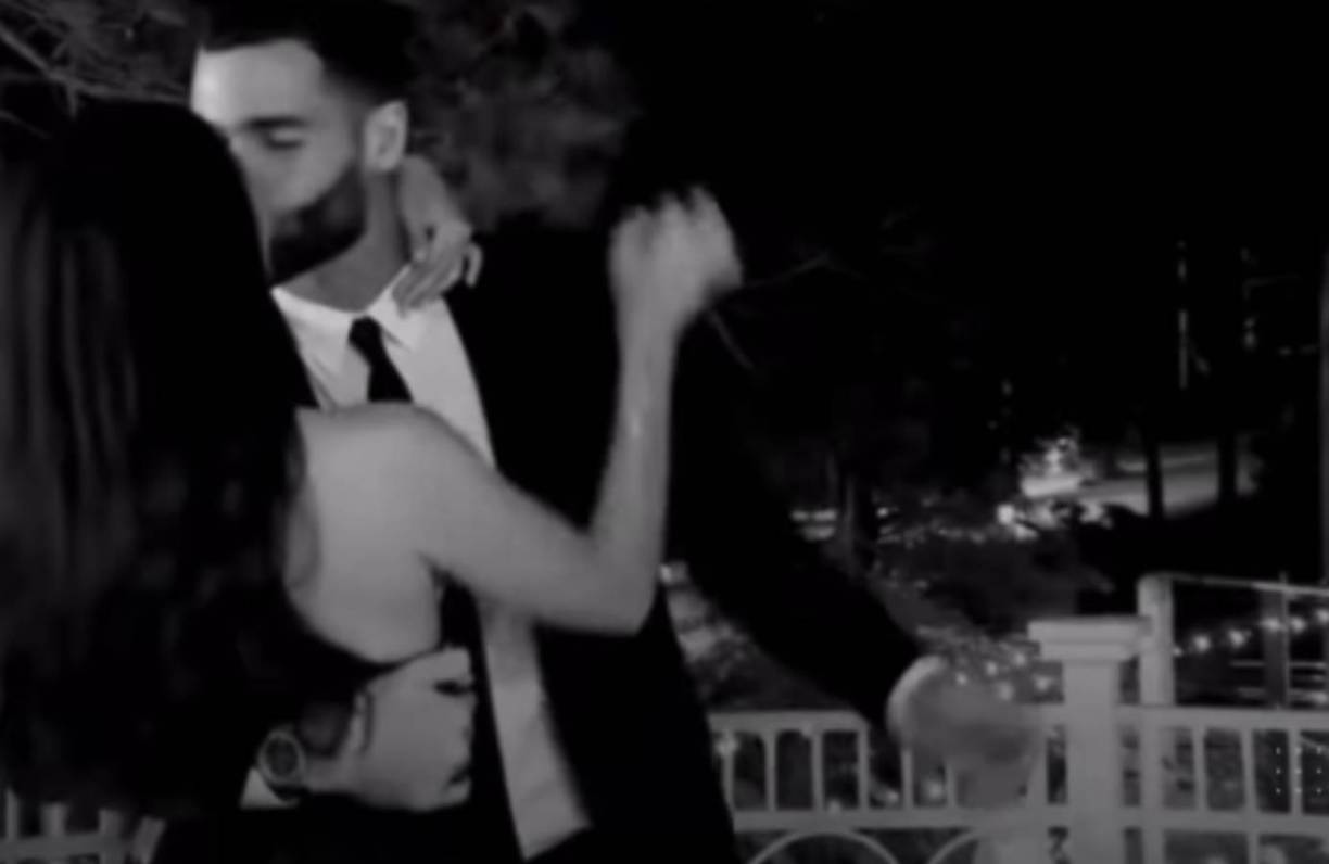 Enrique Roberto Facussé y la influencer fueron captados besándose en un evento al que asistieron. 