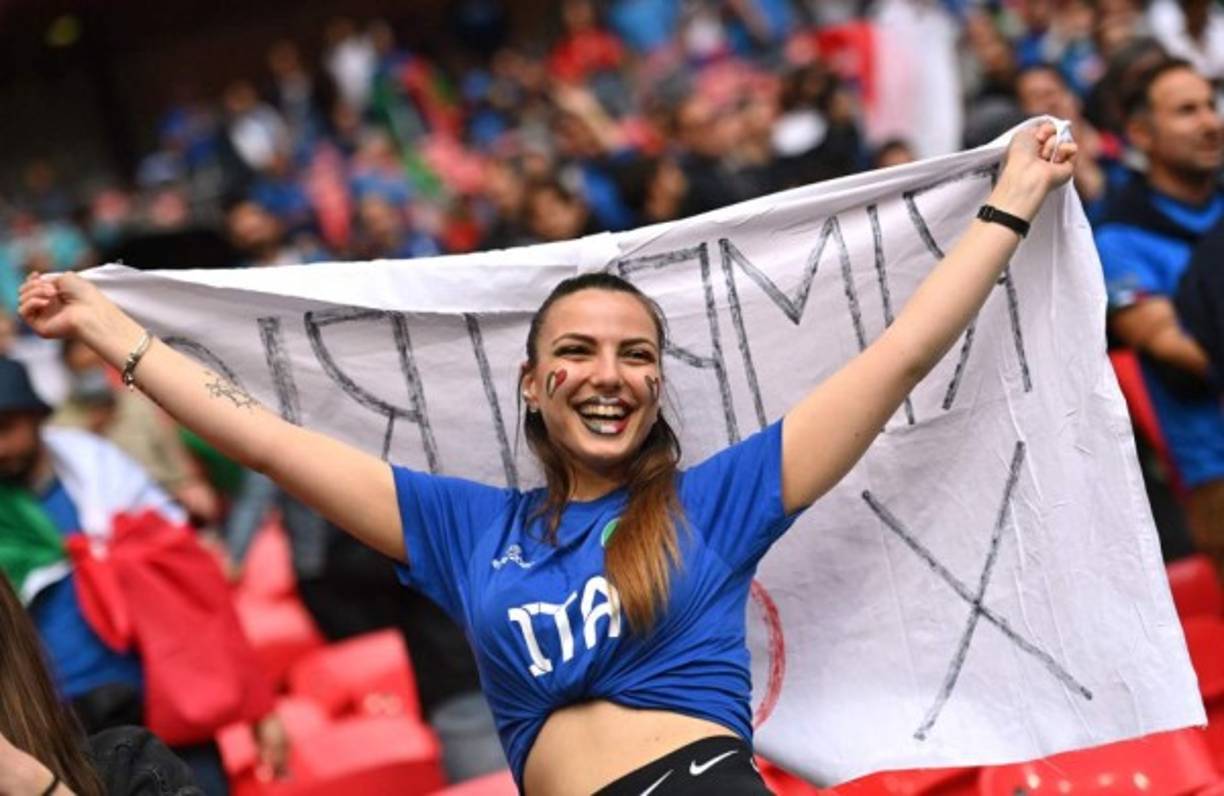 Las italianas robaron suspiros en las graderías.