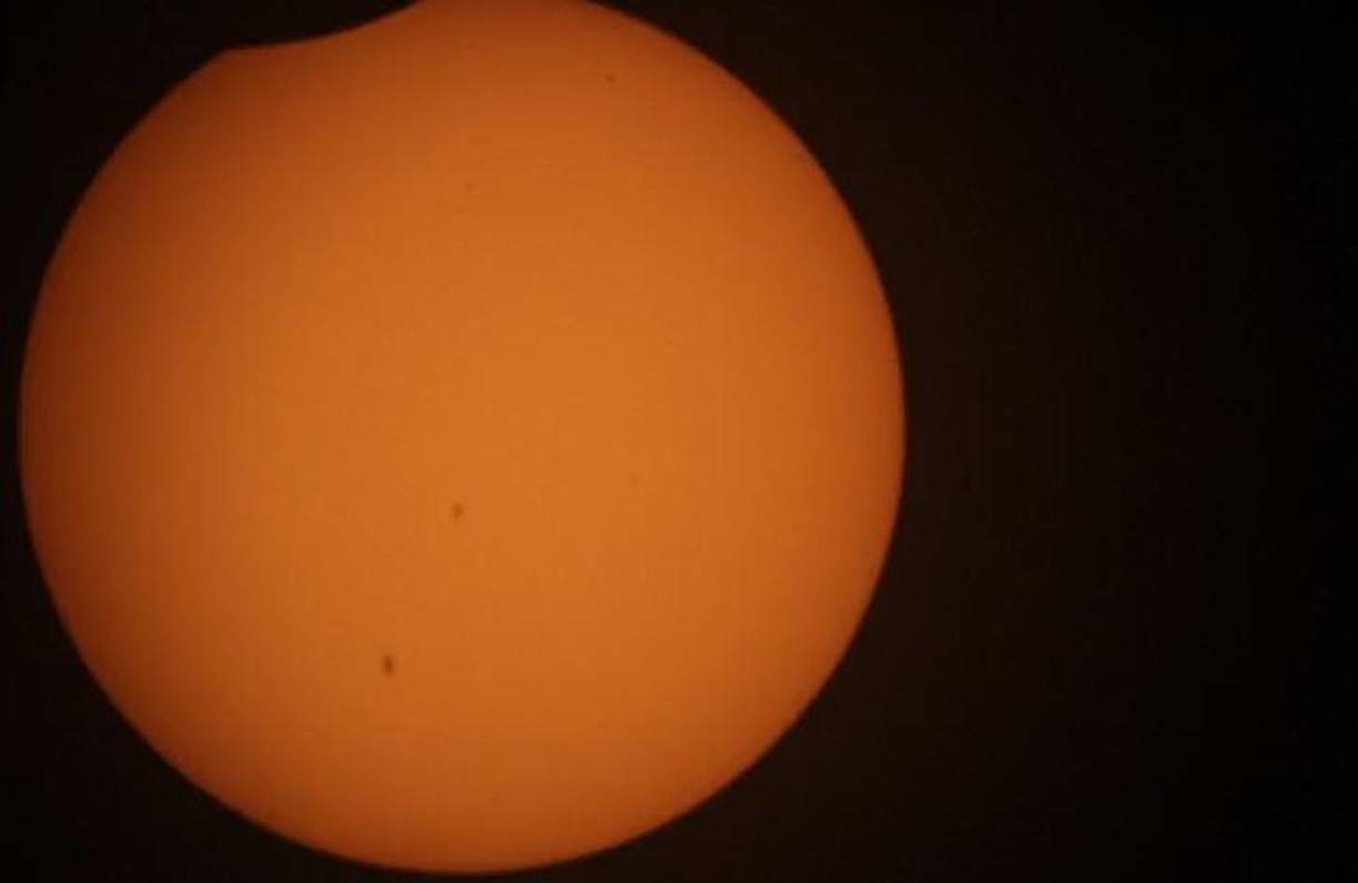 Honduras será testigo de tan gran momento, que comenzó a las 10:00 a.m. y cerca del medio tendrá su momento más oscuro.