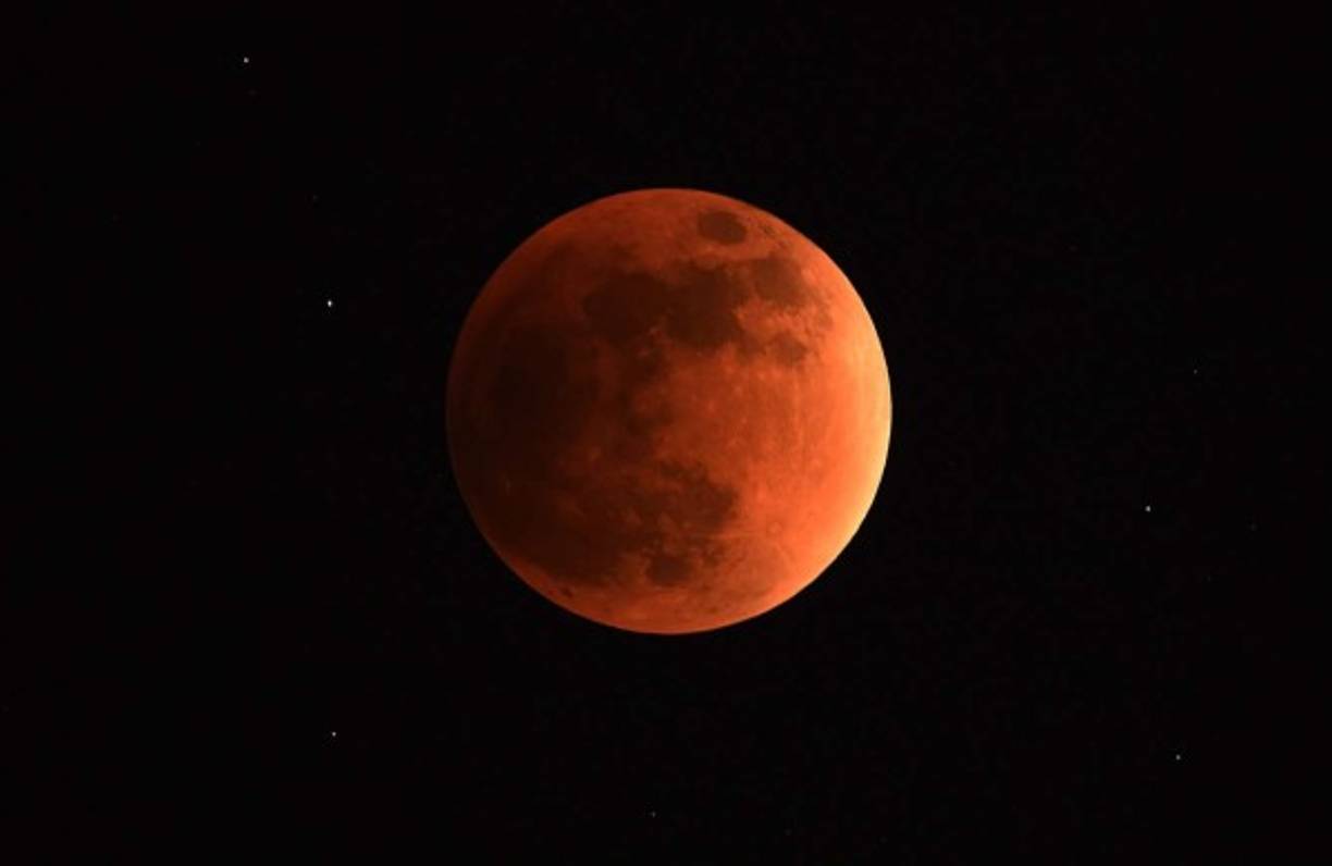 Esta fue la super luna o luna roja que se vio en Venezuela.