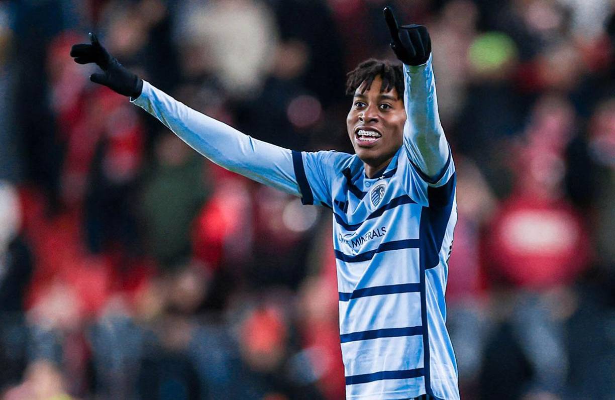 Alenis Vargas - El joven delantero cuenta con dos goles en 16 juegos con el Kansas City de la MLS y Rueda lo convocó a un amistoso en marzo frente a El Salvador, el delantero zurdo de 20 años no volvió a las convocatorias.