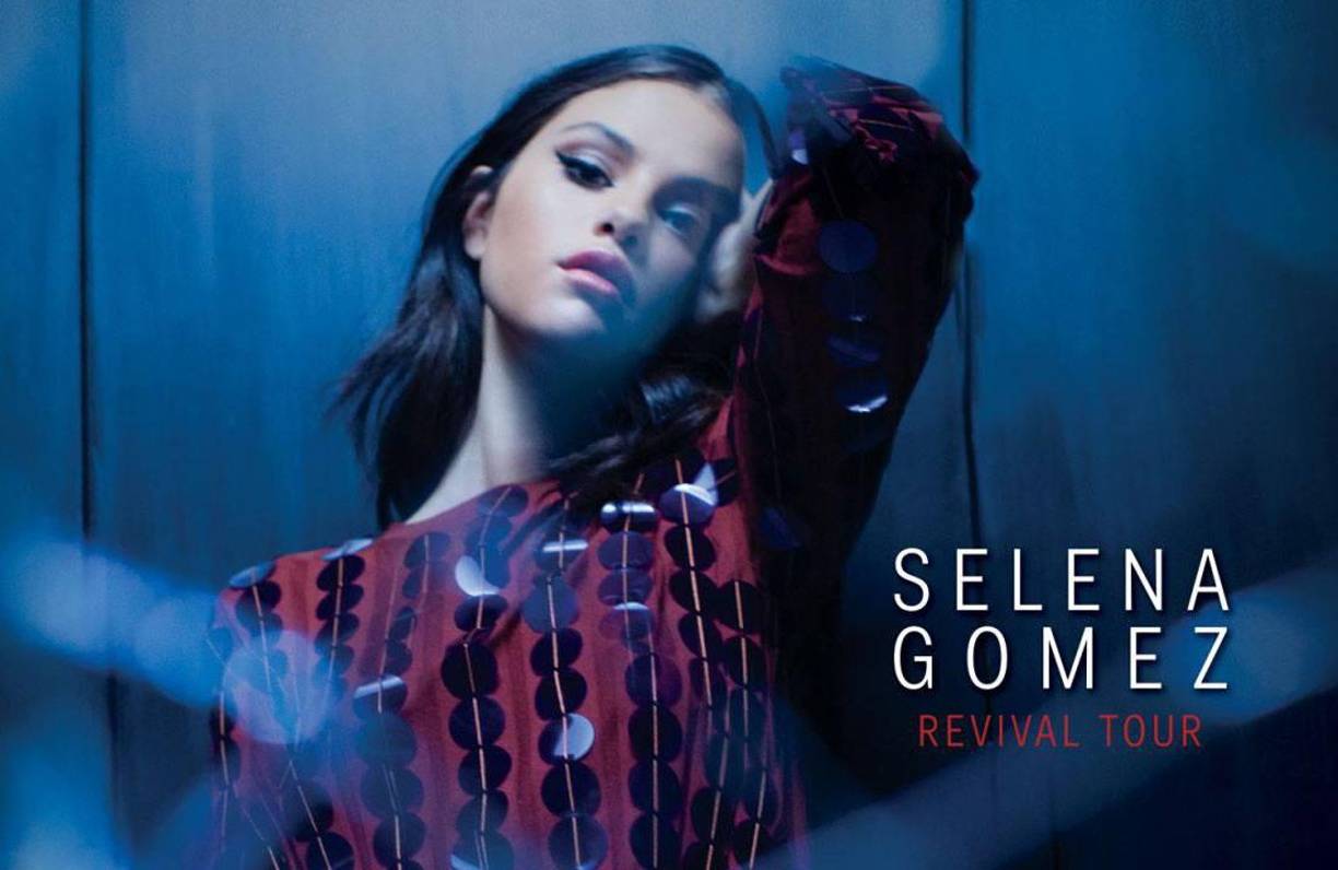 Octubre de 2015: Selena Gómez y Benny Blanco se conocieron durante la grabación del álbum “Revival” de la cantante. Benny fue uno de los productores en diversas canciones, dando inicio a una amistad tanto profesional como personal