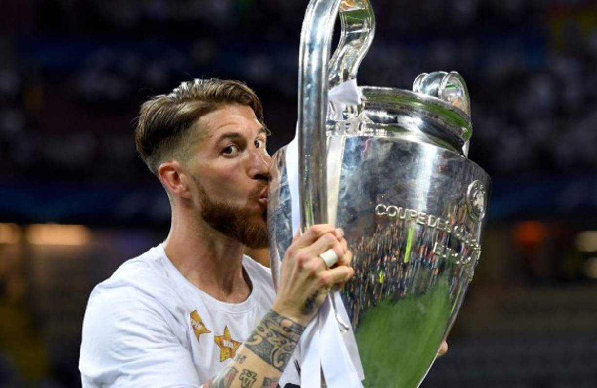 Uruguay's midfielder Lucas Torreira controls the ball during the Russia 2018 World Cup round of 16 football match between Uruguay and Portugal at the Fisht Stadium in Sochi on June 30, 2018. / AFP PHOTO / Odd ANDERSEN / RESTRICTED TO EDITORIAL USE - NO MOBILE PUSH ALERTS/DOWNLOADS