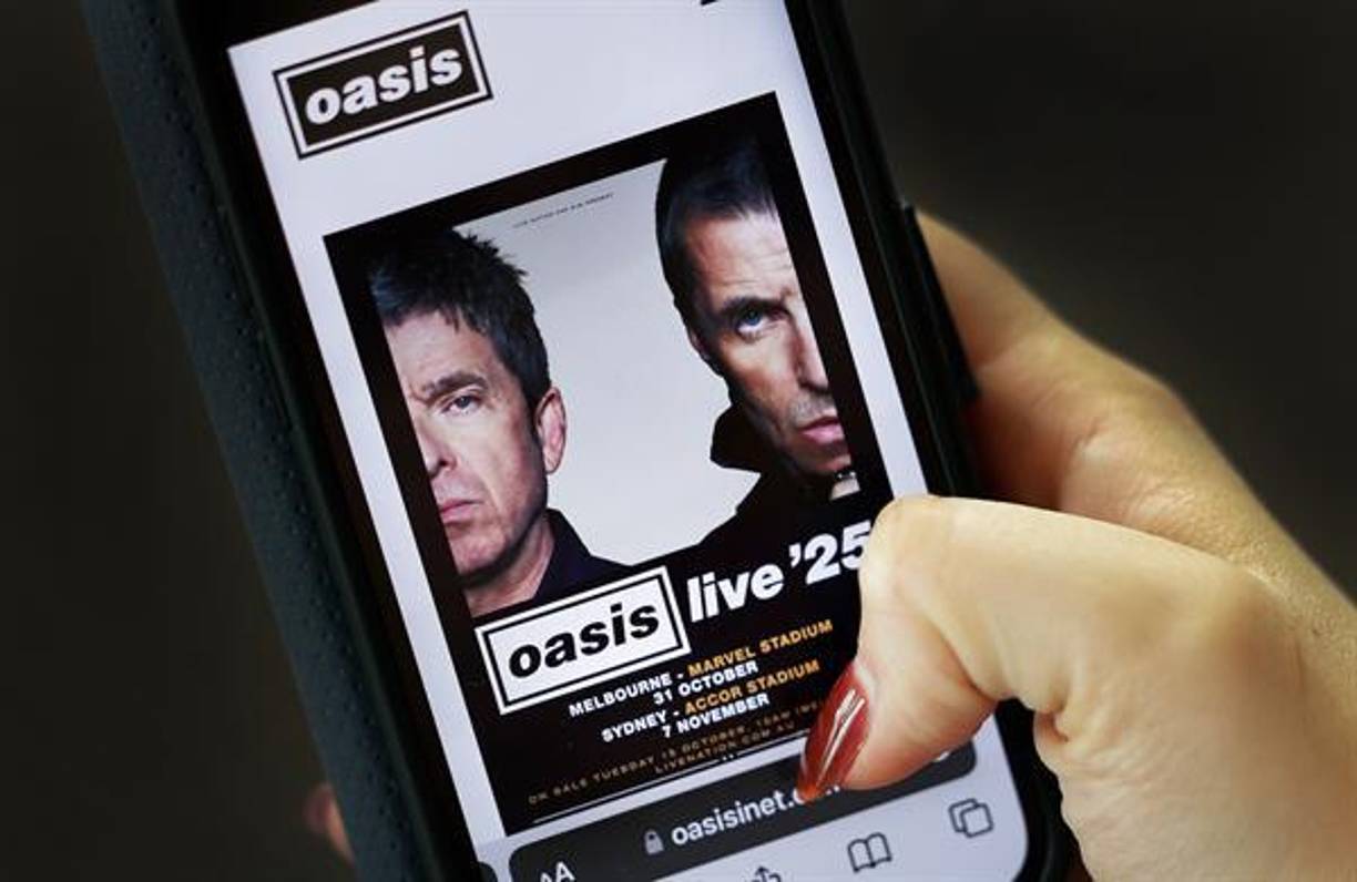 La banda británica Oasis amplía su gira mundial a Latinoamérica con dos conciertos en el Estadio River Plate de Argentina, uno en el Estadio Nacional de Chile y dos en el Estadio MorumBIS de Brasil en noviembre de 2025, según anunció este martes el grupo en sus redes sociales.