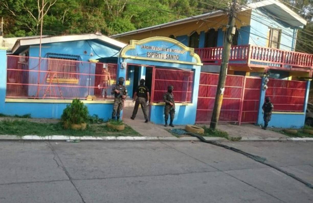 La 'Operación Fantasma' ejecutó este viernes el aseguramiento de ocho viviendas, dos tiendas, 23 terrenos y un colegio en la zona norte de Honduras.