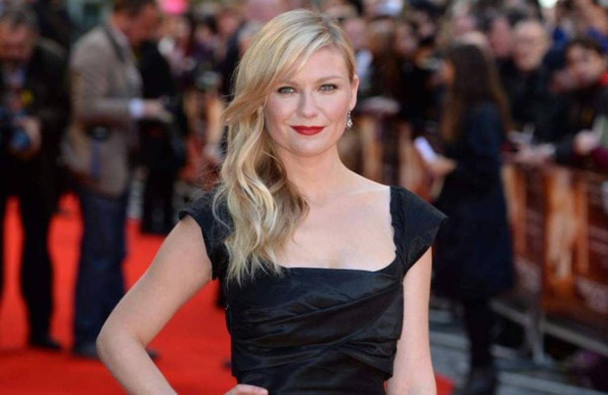 Kirsten Dunst: La actriz alcanzó la fama en Hollywood muy joven, pero ese hecho la llevaría años después a caer en una depresión por lo que debió someterse a un tratamiento.