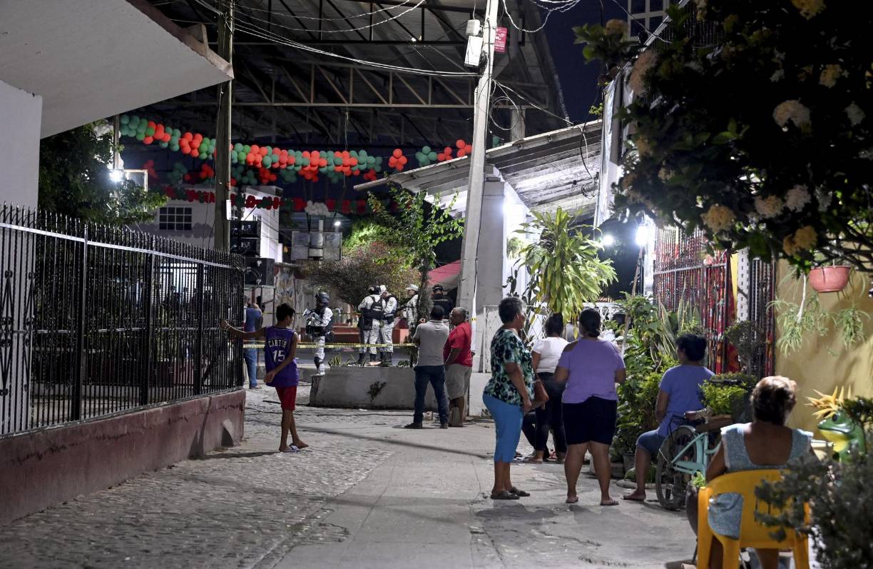 El homicidio ocurrió cuando el político bajaba de un templete tras su discurso de cierre de campaña al tiempo que escoltas abatieron al presunto agresor.Reportes de dependencias de seguridad estatal señalaron que alrededor de las 18:00 hora local (00:00 GMT) ocurrió el hecho en el último día de campañas para las elecciones del 2 de junio