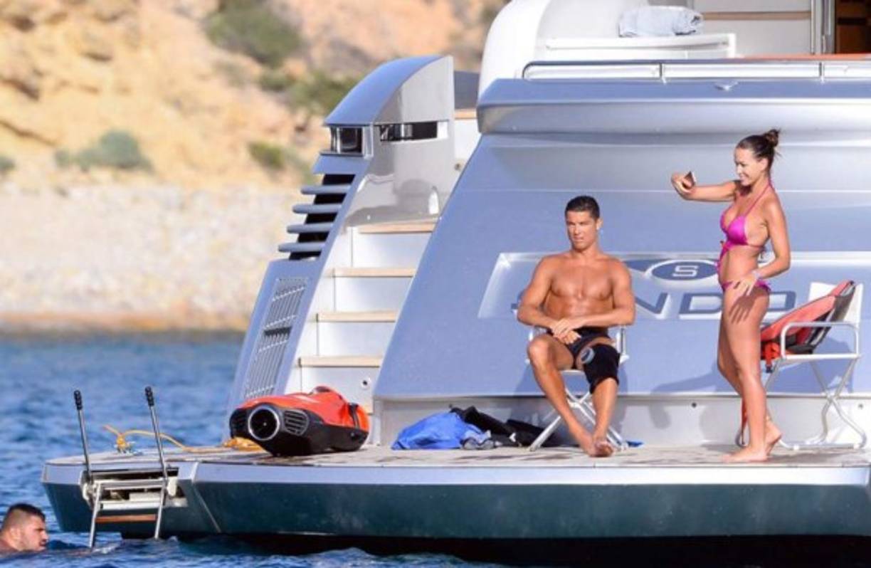 El crack luso trata de olvidarse por un rato del fútbol previo a presentarse a los entrenamientos del Real Madrid. Foto GTRES.