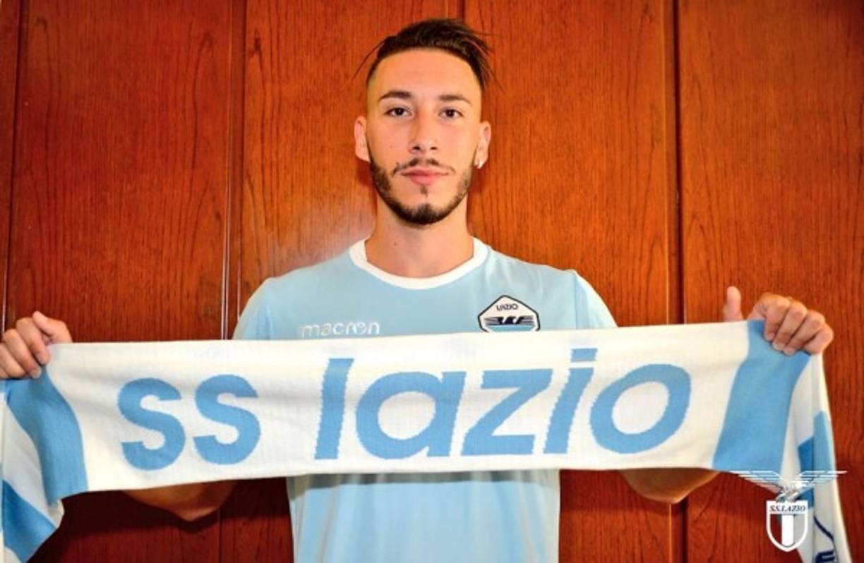 El italiano Mattia Sprocati es el nuevo fichaje de la Lazio. Tiene 25 años, juega como extremo y la pasada temporada marcó 10 goles y repartió 7 asistencias en el Salernitana de la Serie B italiana.