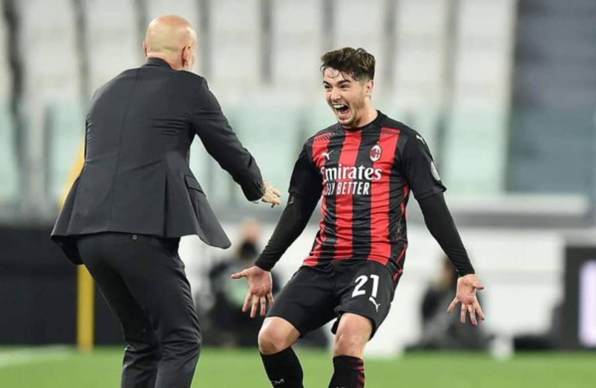 Brahim Díaz debe regresar al Real Madrid este verano. Sin embargo, el joven de 21 años ha estado cedido en el Milan donde ha brillando hasta el punto que el equipo italiano lo quiere de nuevo de vuelta. Foto AFP.
