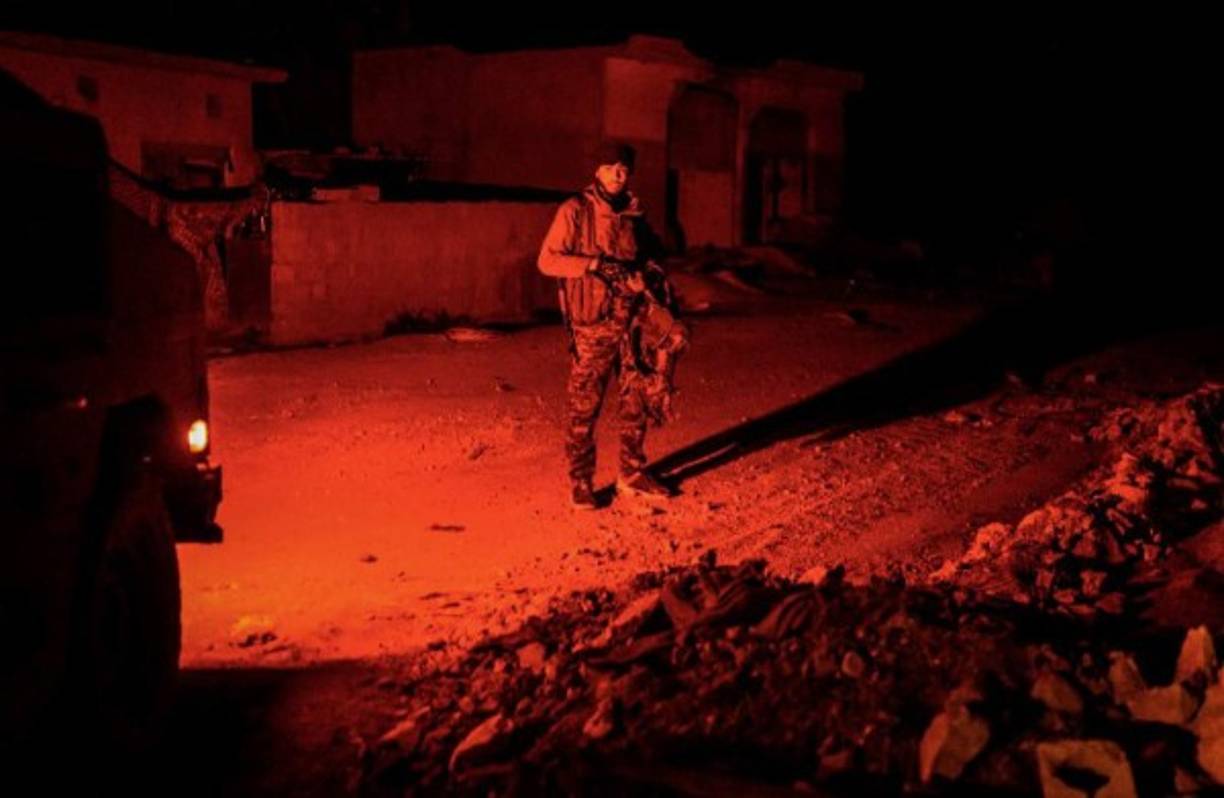 'Tienen varios túneles. No sabemos cuántos miembros de Isis aún están en la zona. Están atrincherados. También hay muchas minas antipersonales en las casas y en todos los caminos', señaló un portavoz militar.