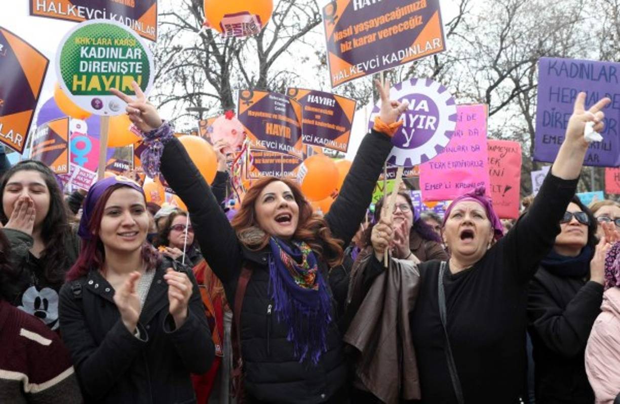 “Queremos construir un mundo del trabajo distinto para las mujeres. A medida que crecen, las niñas deben tener la posibilidad de accedera a una amplia variedad de carreras, y se las debe alentar a realizar elecciones que las lleven más allá de las opciones tradicionales', dijo la directora ejecutiva del Programa para las Mujeres de las Naciones Unidas.