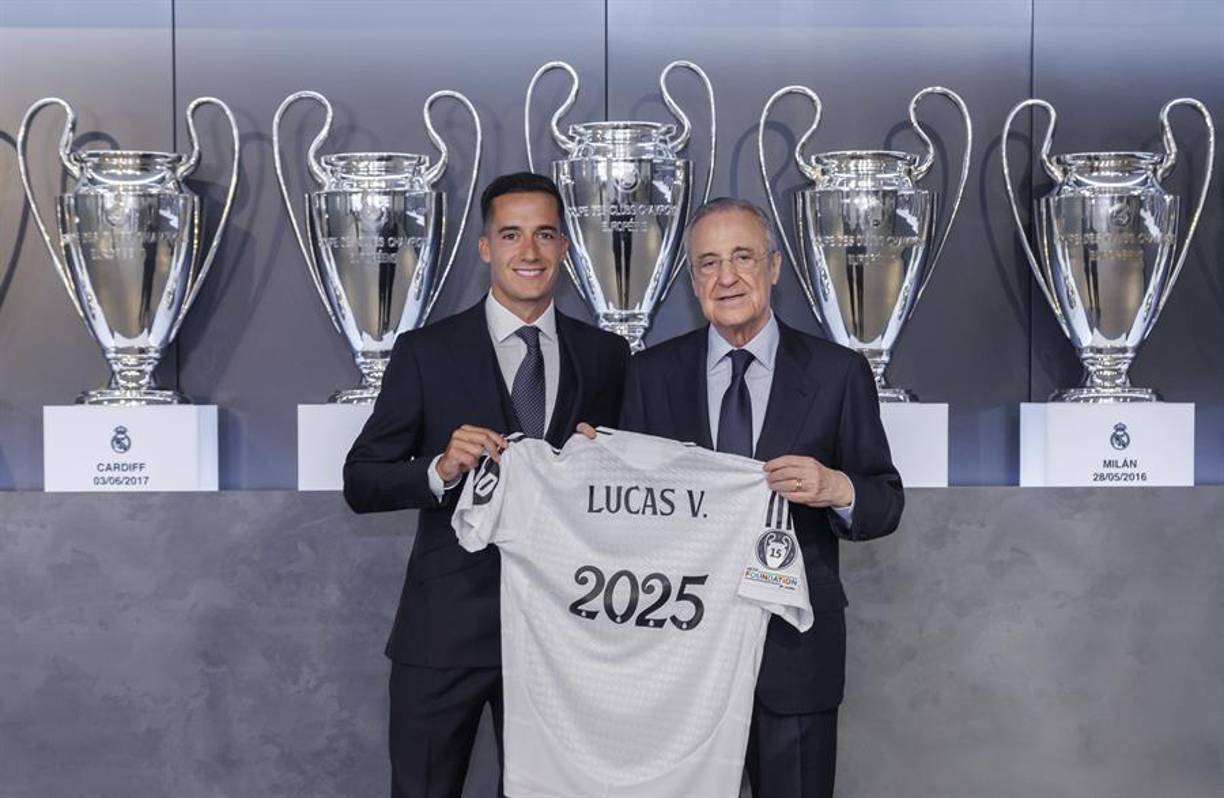 OFICIAL / El Real Madrid hizo oficial este jueves la renovación de Lucas Vázquez hasta el 30 de junio de 2025, tras la que completará su décima temporada en el conjunto blanco.