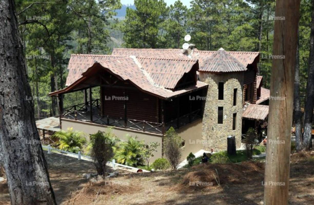 Un Juzgado de Privación de Dominio ordenó asegurar la residencia para recuperar los caudales que se drenaron desde el Despacho de la Primera Dama (2010-2014) a favor del Estado de Honduras.