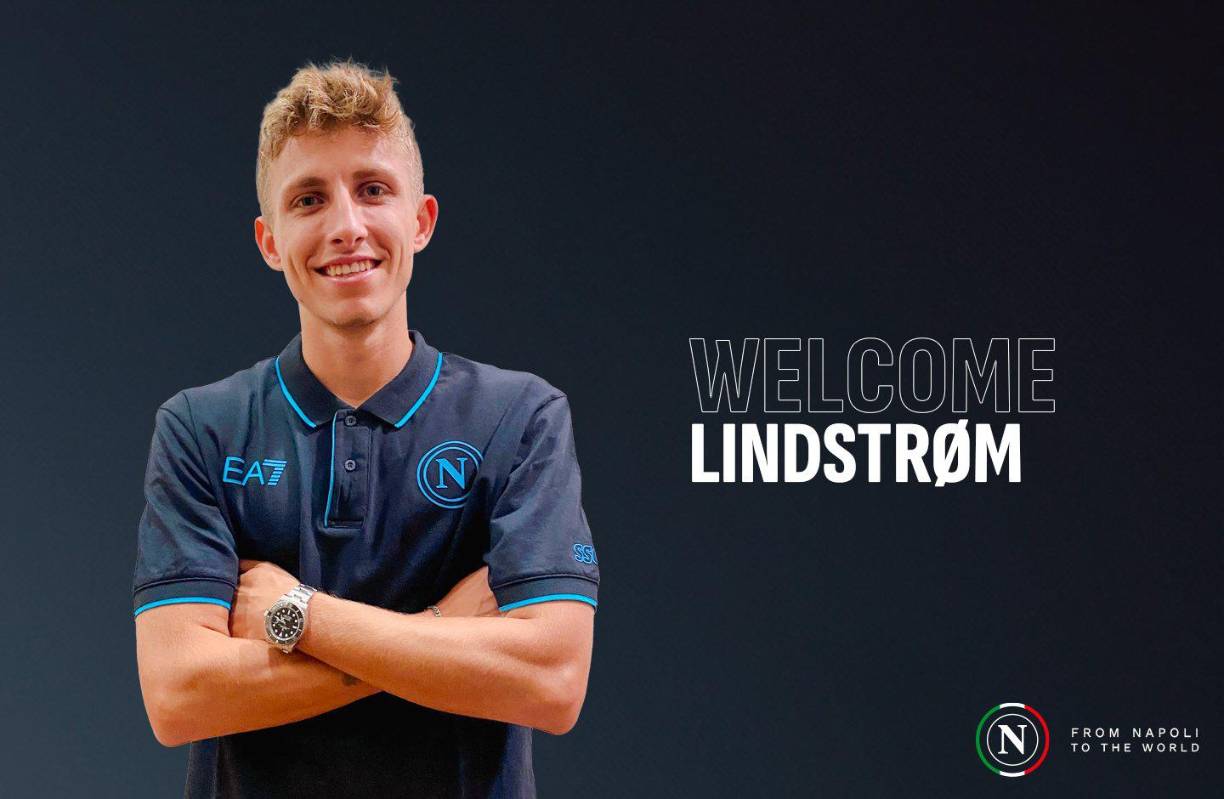 El Napoli oficializó este martes la llegada del centrocampista internacional danés Jesper Lindström, procedente del Eintracht Fráncfort.